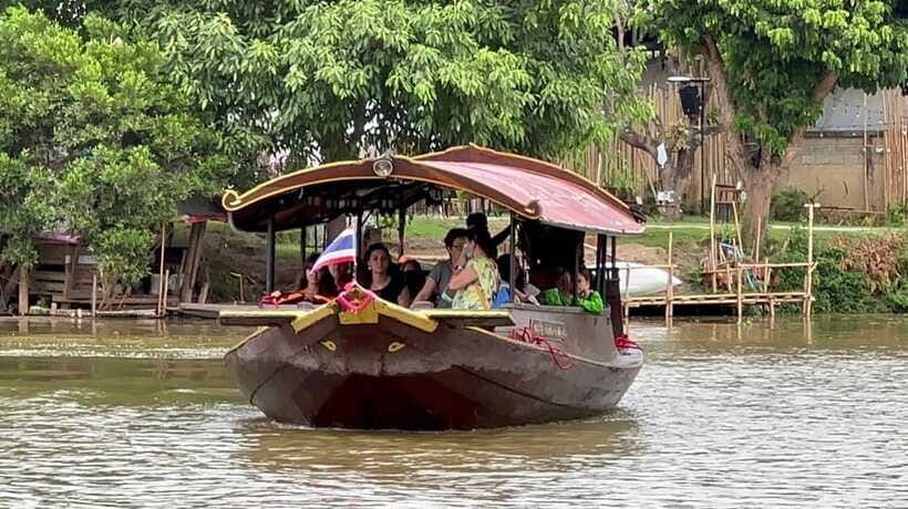 Chiang Mai: Mae Ping River Cruise & Optional Transfer - The Farmhouse Stop: Khao Soi Lunch and Why You Might Skip Other Food Plans