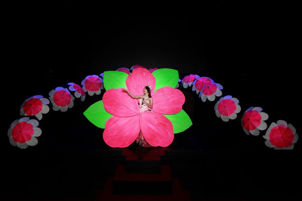 Chiang Mai: Siam Dragon Cabaret Show with Optional Transfer - Getting there smoothly: transfer times and the meeting point