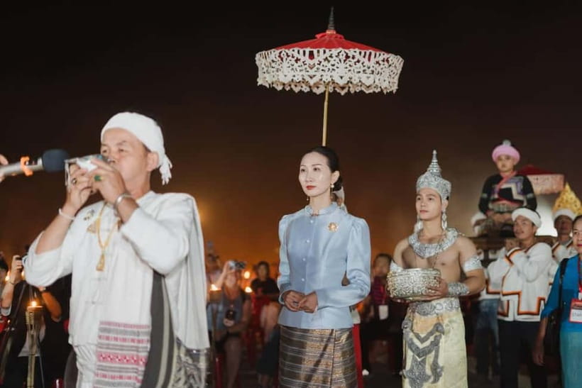 Chiang Mai Sky Lanterns Festival 2025 - DIY Banana Leaf Cup Workshop and Candle Making: Your Keepsake Comes From Your Hands