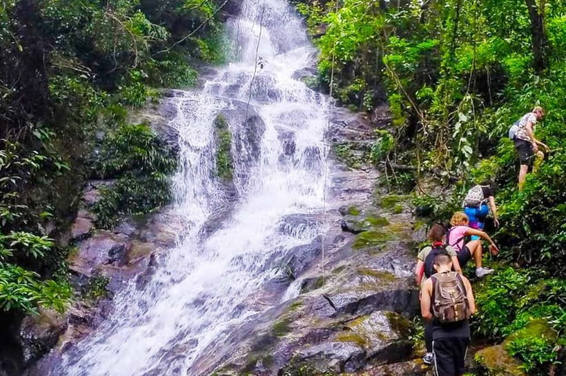 Chiang Mai: Suthep National Park Hiking & DH Mountain Biking - Wat Ban Khun Chang Khian: breaks that keep the group moving