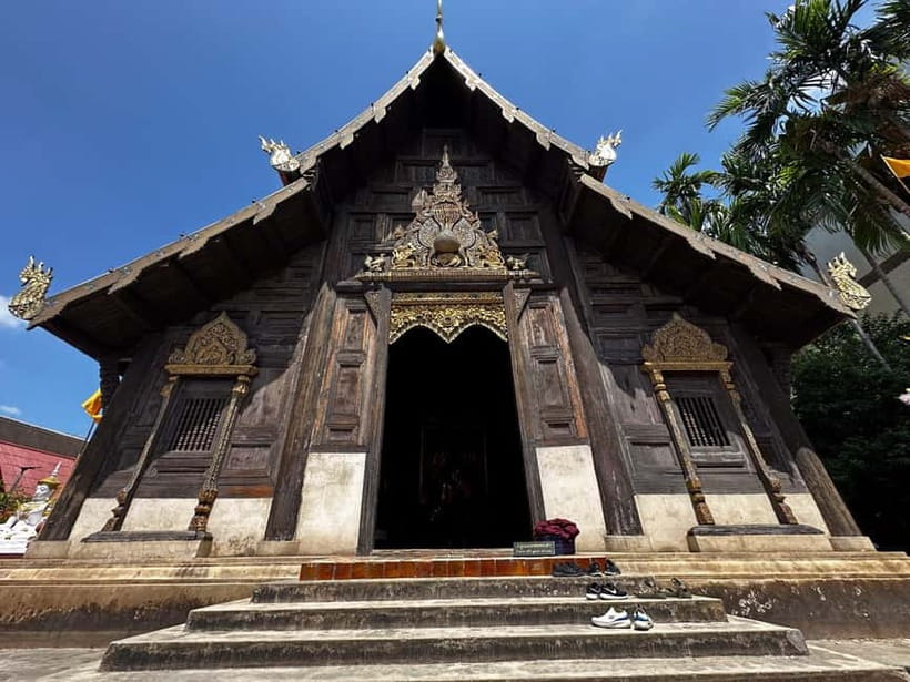 Chiang Mai: Temple And City Walking Tour Part I - Wat Chedi Luang: The Stupa Ruins That Still Feel Important