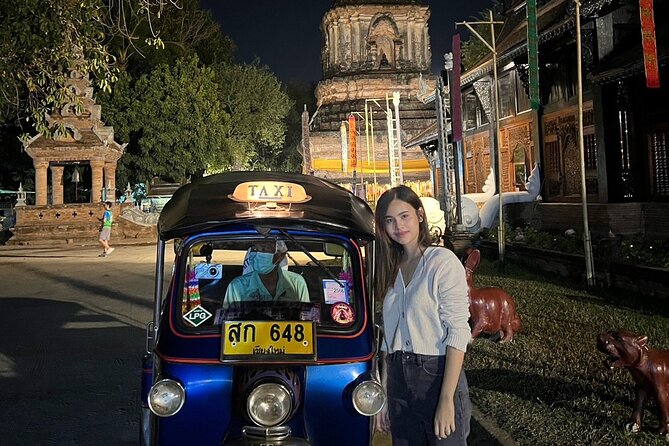Chiang Mai Temples and Market Tuk-Tuk Evening Night Tour - Wat Phan Tao and Wat Chedi Luang: Ancient Roots in the Old City
