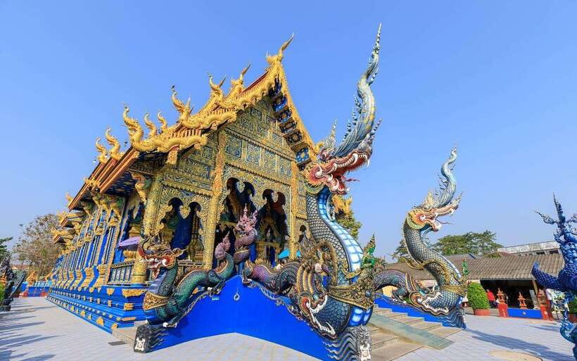 Chiang Mai: White, Blue & Big Buddha Temples in Chiang Rai - Getting From Chiang Mai: The Drive Is Long, But It’s Part of the Deal