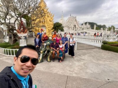 Chiang Rai Guide: Popular 7places 3Colors ,Golden Triangle - How the day is paced: pickup, AC transport, and real stop time