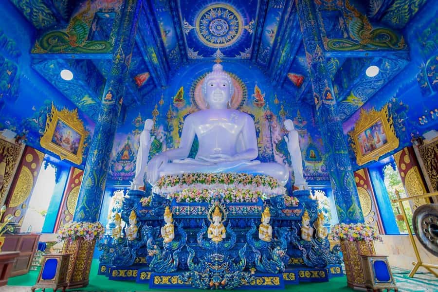 Chiang Rai: Guided Full-Day Highlights Tour with Thai Lunch - Getting rolling from Chiang Rai: morning pickup and a tight route