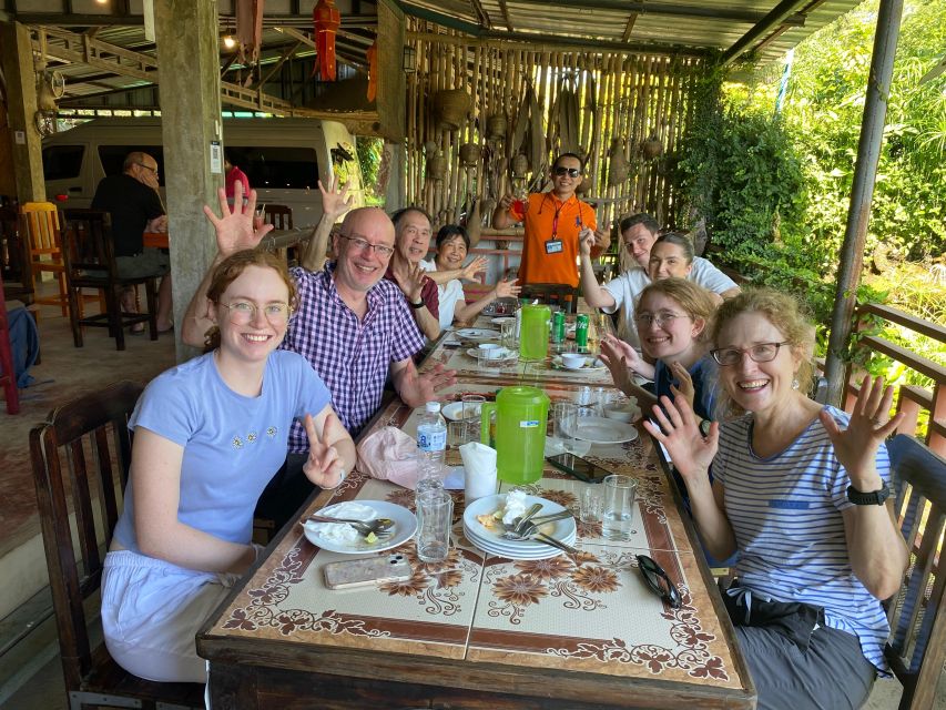 Chiang Rai: Popular Sightseeing Tour 7 places , Buffet Lunch - Long Neck Karen Village: Learn About a Disappearing Refugee Community