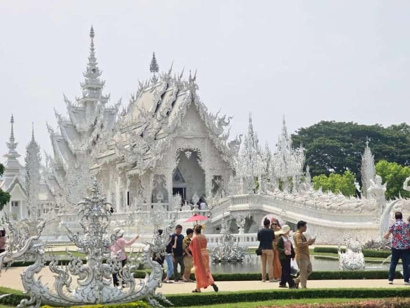 Chiang Rai: Private Tour with Driver and Custom Itinerary - Wat Rong Khun, the White Temple’s mirrored chaos (in a good way)