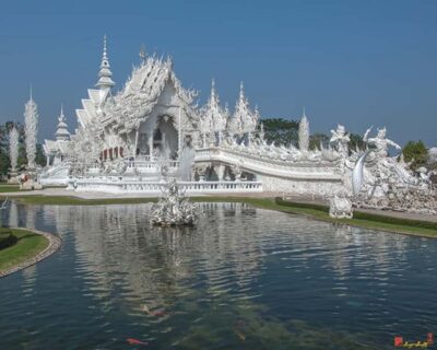 Chiang Rai White, Blue, Red 3 Temples Tour - Morning Pickup, The Van Ride, and the Mae Khachan Stretch Break