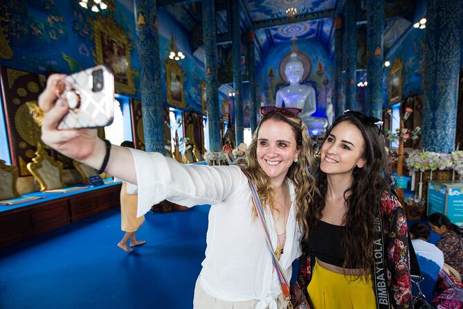 Chiang Rai White Temple, Blue Temple and more from Chiang Mai - Wat Rong Seur Ten (Blue Temple): calm color and a lunch break to reset