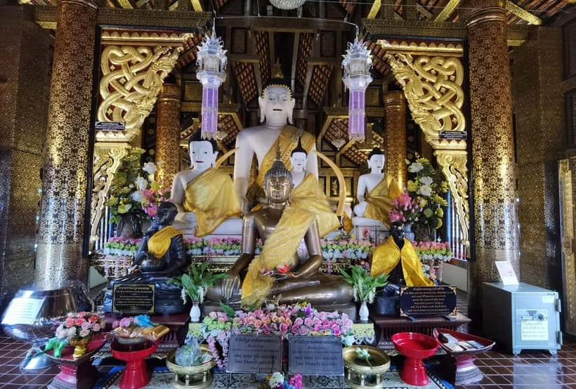 Chiangmai: Temple And City Walking Tour With Ex-Monk - Wat Pan Tao: Lanna-Style Ordination Hall and Buddha-Life Murals