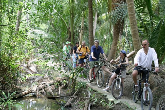 Colors of Bangkok - The first ride: Rama III Road, then your river crossing