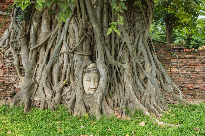Damnoen Saduak Floating Market & Ayutthaya Tour from Bangkok - Small-group travel: what max 10 really changes