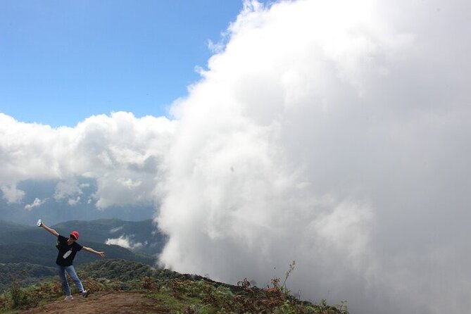 Doi inthanon National Park + 2Hour Fantastic Trekking with Lunch - Your morning in Chiang Mai: pickup timing and van reality