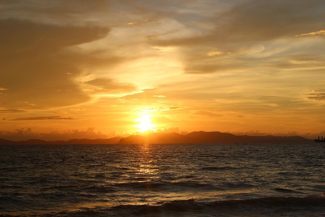 Exclusive Small Group Phi Phi Islands Sunrise or Day Trip - From Phuket to the Phi Phi loop: how the timing works