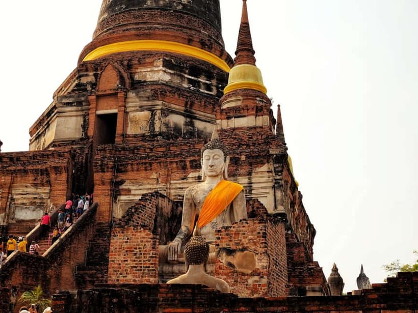 From Bangkok: Ayutthaya & Ayothaya Floating Market Day Trip - Wat Mahathat and the Buddha Head in a Tree