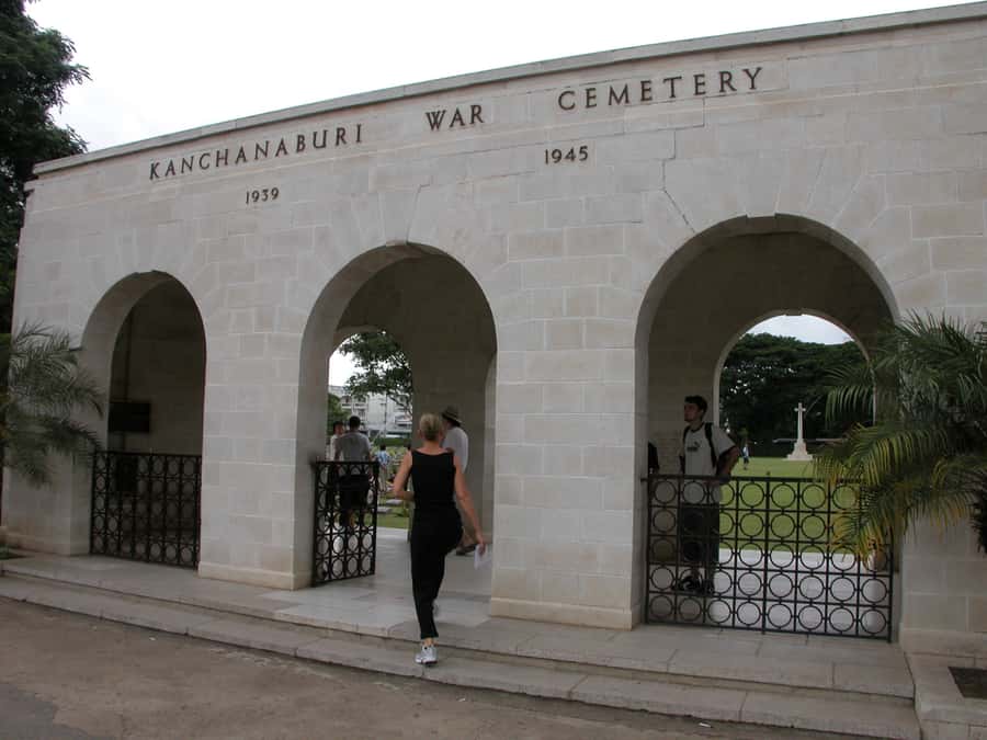 From Bangkok: Death Railway & River Kwai Bridge Private Tour - Lunch and Comfort: The Parts That Make a 2-Way Drive Feel Manageable