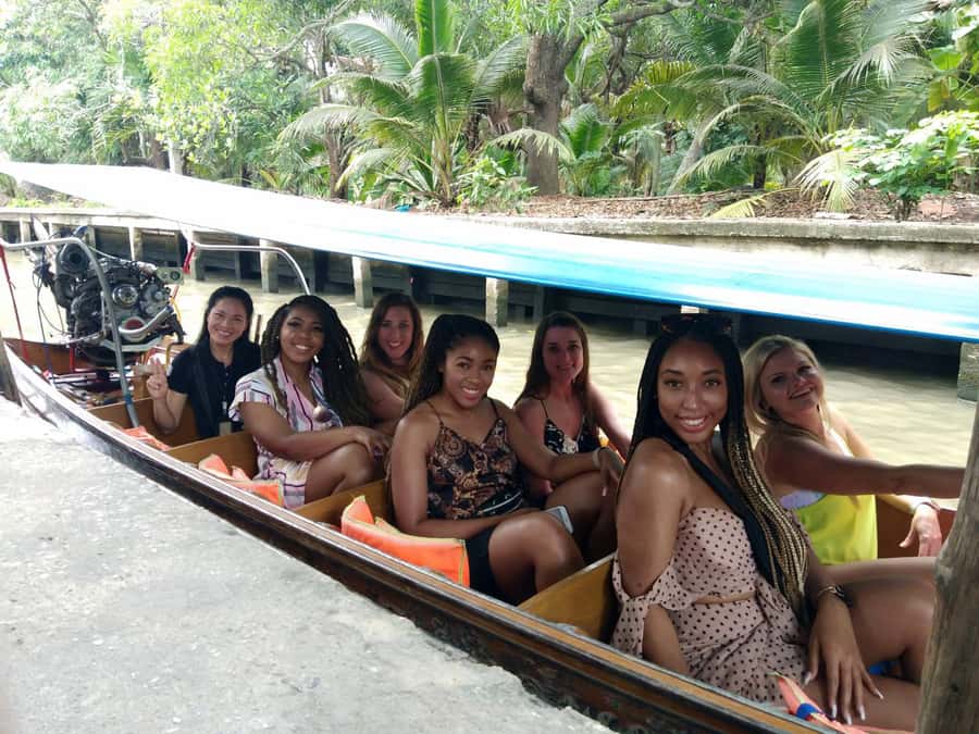 From Bangkok: Floating & Railway Markets Tour & Coconut Farm - Who should book this tour (and who may want to skip it)