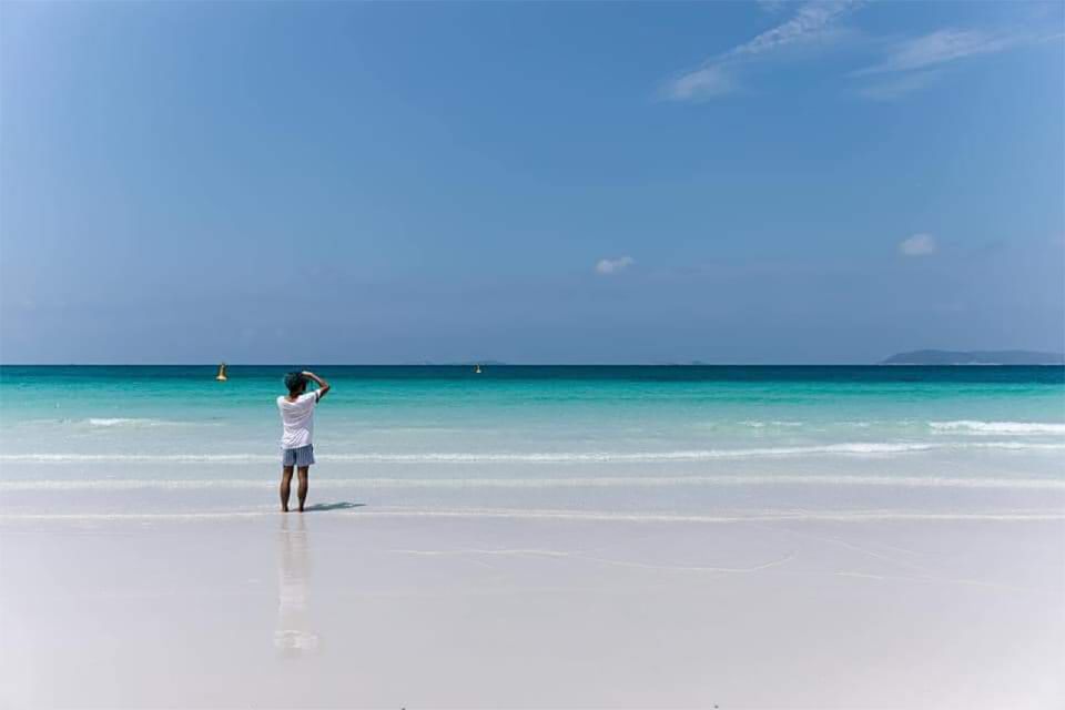 From Pattaya/Bangkok: Island Day Trip with Beach Activities - Lunch, Fees, and the Cash Reality on Island Time
