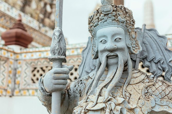 Full Day Bangkok PRIVATE City Tour With Locals - Wat Trimit & Wat Pho tickets - Golden Mount (Wat Saket): skyline views with a temple payoff