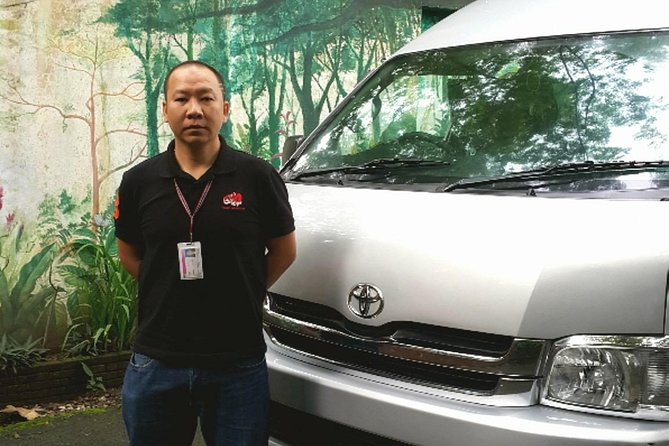 Full Day Car Hire with an English Speaking Driver in Chiang Mai - Private English-speaking driver: what that freedom really buys