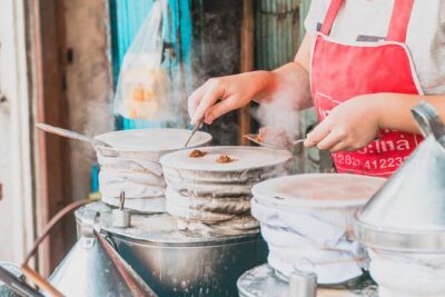 Go where the locals go, Eat what the locals eat! Food Tour with Local Foodies - Morning and afternoon: two starts, two flavors of the day