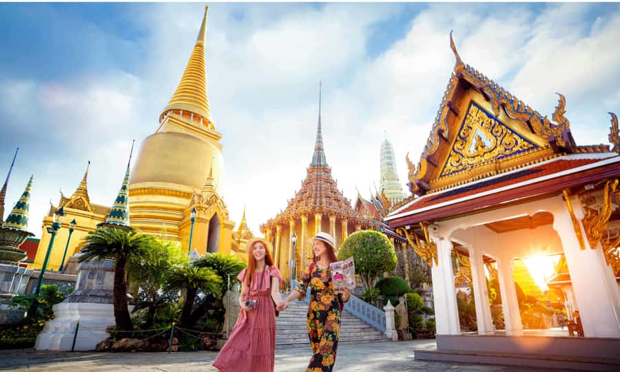 Grand Palace, Damnoen Floating Market & Maeklong Market Tour - Damnoen Saduak Floating Market: canal sightseeing with the right mindset