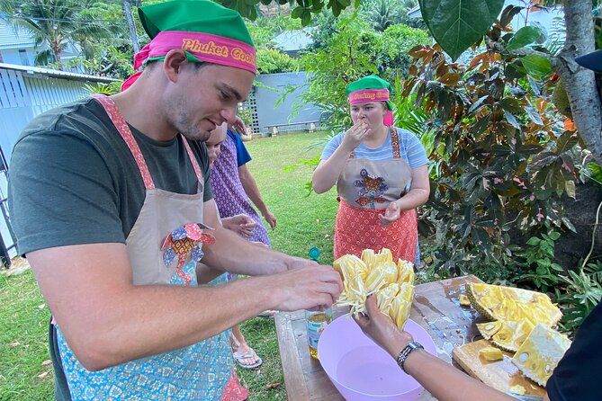 Half day Thai cooking Class + Market tour+Garden tour - Banzaan Fresh Market: a quick look at another side of Phuket
