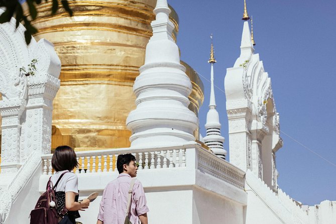 Highlights & Hidden Gems With Locals: Best of Chiang Mai Private Tour - Wat Phan Tao: A Quiet Temple Start That Sets the Tone