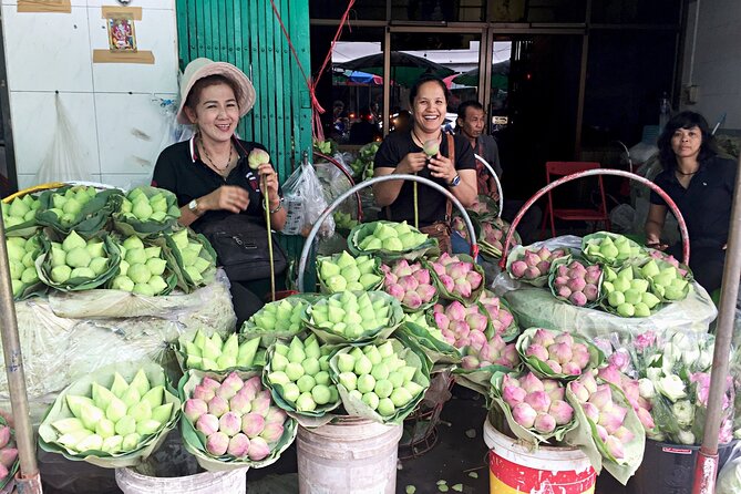 Highlights of Bangkok (Private Day Trip) - Stop 3: Wat Pho and the Thai Traditional Massage School