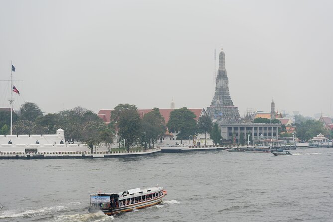 Highlights of Bangkok (Private Day Trip) - Private vs public transport: choosing what fits your comfort level