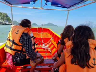 Hua Hin: Sam Roi Yod and Praya Nakhon Cave Group Tour - Three Hundred Mountains National Park Stops: Farms, Pineapples, and a Coast You Can Read