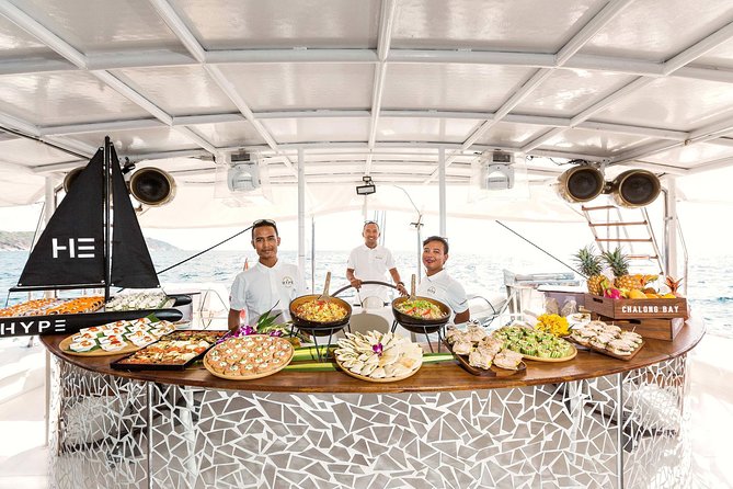 Hype Boat Club: Phuket 's Most Unique Catamaran Experience - Sunset return: where to watch and how to avoid missing it