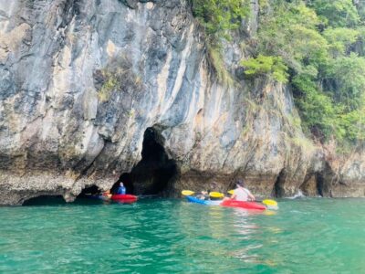 Ko Lanta: Mangrove Kayaking, Ko Talabeng, & Skull Island - Skull Island climbing: where fitness and calm nerves matter most