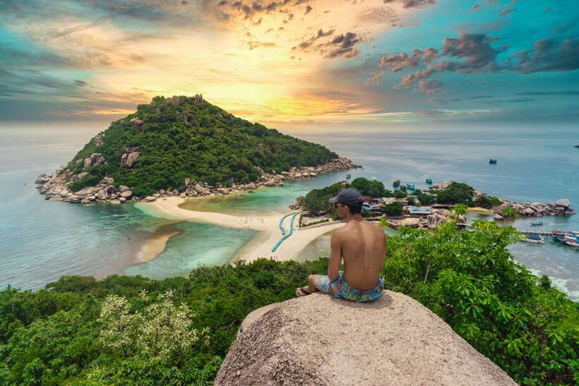 Ko Tao: Late Riser Snorkeling Tour with Lunch and Photos - Mango Bay Lunch Cruise: Thai Buffet That Actually Works Midday
