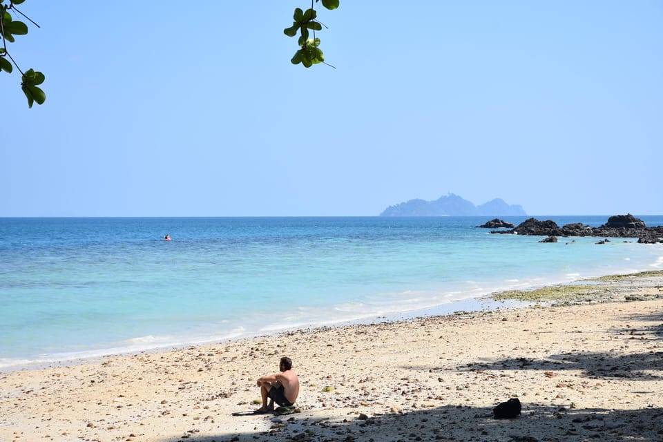 Koh Lanta: 4 Islands and Emerald Cave Tour by Long-tail Boat - Morakot (Emerald) Cave Swim-Through: The Main Moment