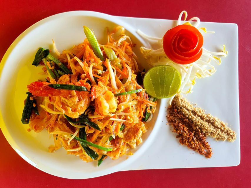 Koh Lanta: Evening Course at Lanta Thai Cookery School - Dishes that teach real Thai technique: from pastes to sweet-savory sauces