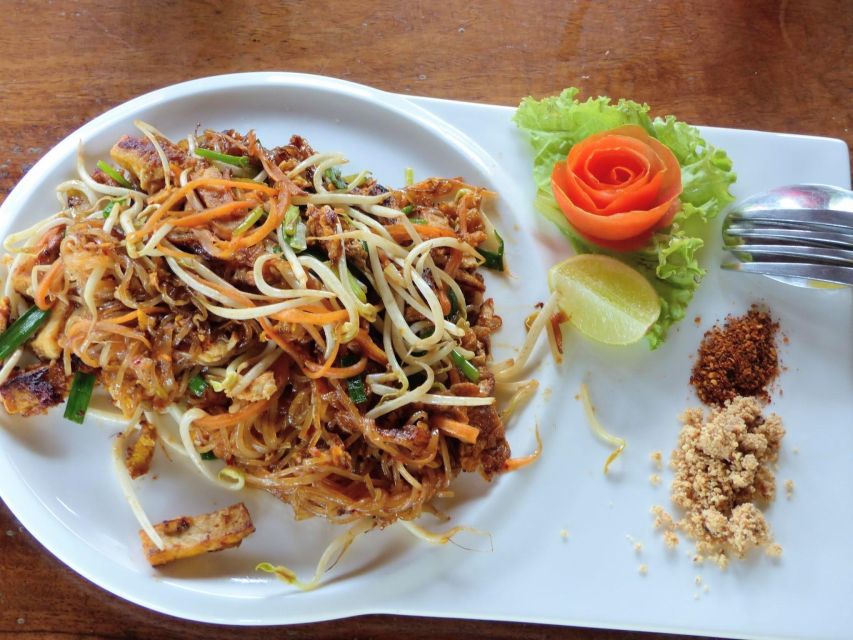 Koh Lanta: Lunch Course at Lanta Thai Cookery School - Price and value for a small-group 4-hour lunch class