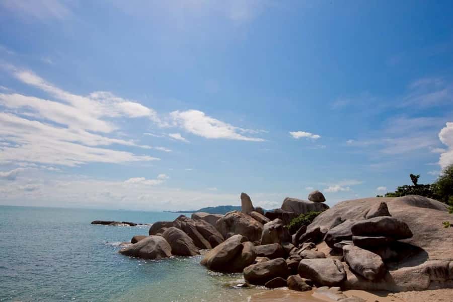 Koh Samui: Half Day Around Island Tour with Transfers - Guan-Yu Koh Samui Shrine and Kunaram Temple’s mummified monk