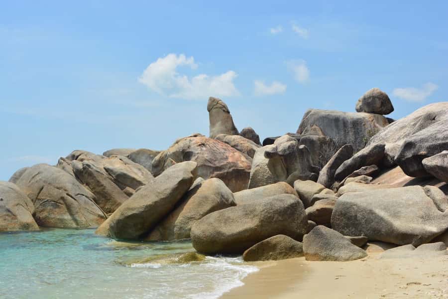 Koh Samui: Half Day City Tour with Hotel Pickup - Wat Plai Laem: Chinese Lady Monk Temple and the 18-Arm Goddess