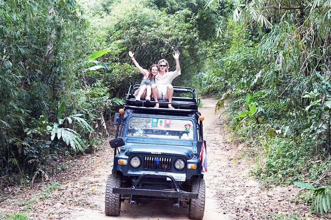 Koh Samui Jungle Safari By JEEP With MR.UNG (Including Lunch) - Hin Ta and Hin Yai: Grandfather and Grandmother Rocks Stop