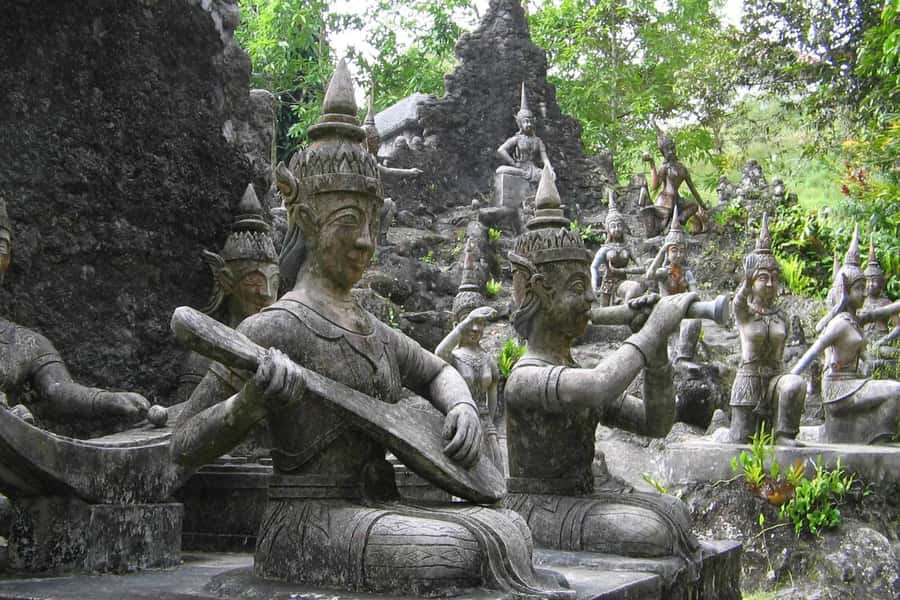 Koh Samui: Mr.Ung's 4WD Wild Jungle Safari Tour with Lunch - Hin Ta & Hin Yai Rocks and the quick market browse