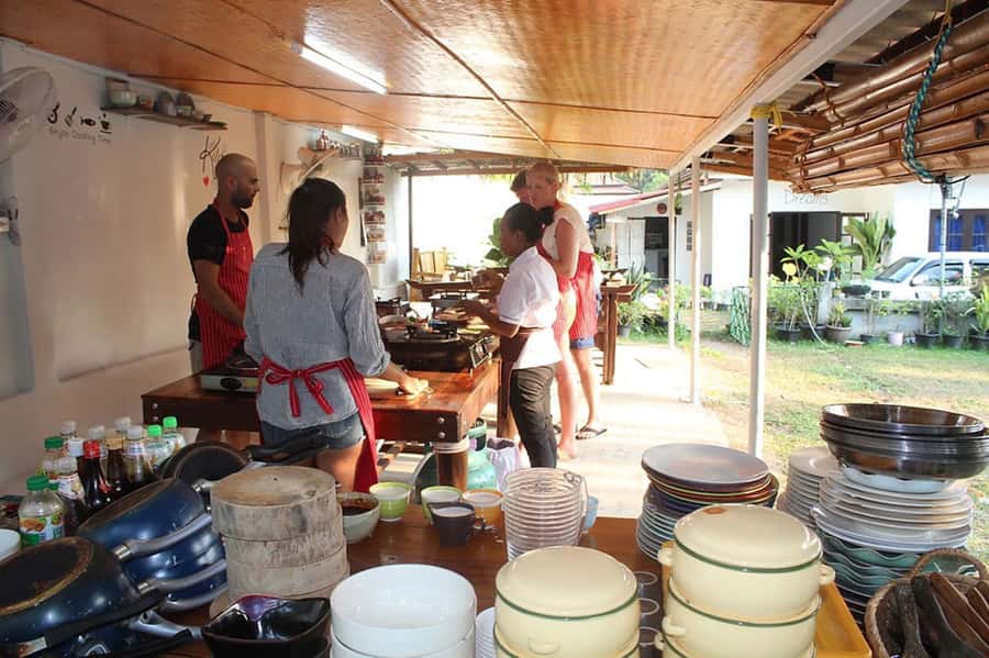 Koh Samui: Thai Cooking Class with Local Market Tour - Back at the cookery school: the 2-hour hands-on kitchen reality