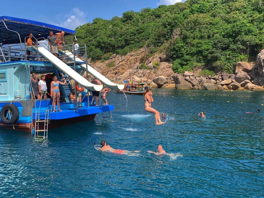 Koh Tao: Koh Nangyuan and the Hidden Bays Trip by the Oxygen - Boat comfort and the seasickness reality check
