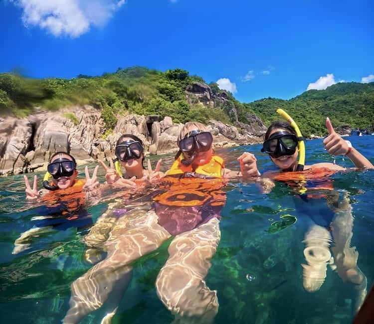 Koh Tao: Snorkeling Trip to Nang Yuan Island & Hidden Bays - Shark Bay: turtles, possible blacktip reef sharks, and that big-moment feeling