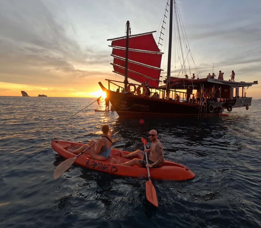 Krabi: 4-Island Sunset Snorkeling Tour & Bioluminescent Swim - Phra Nang Beach: a short sand-and-water reset