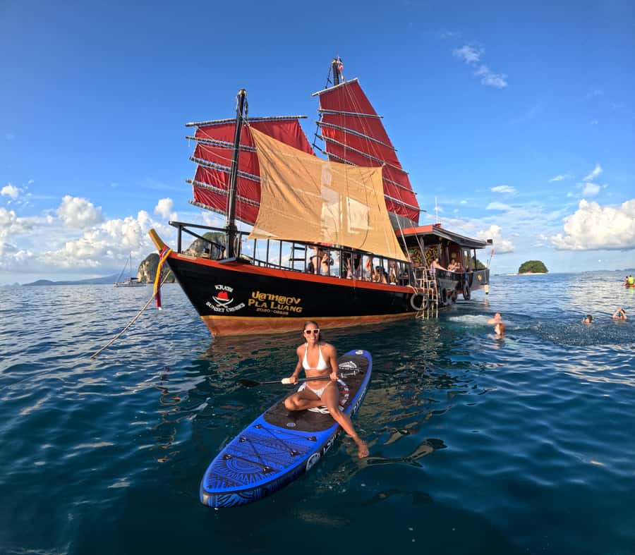 Krabi: 4-Island Sunset Snorkeling Tour & Bioluminescent Swim - Meet points, transfer to the main boat, and what’s on board