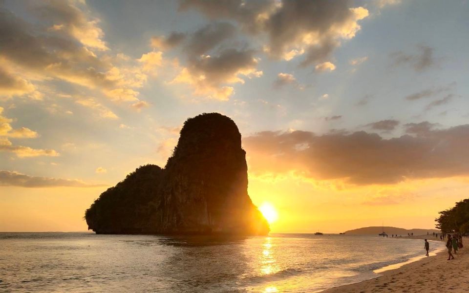 Krabi: 7 Islands Sunset Hopping Cruise with BBQ & Plankton - Snorkeling comfort and safety: gear and crew support