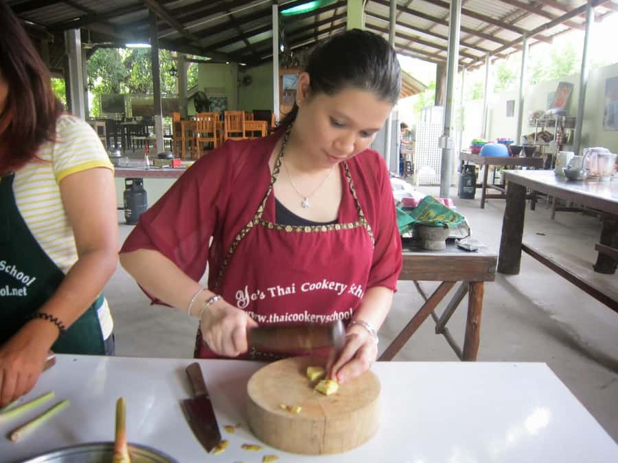 Krabi: Evening Thai Cooking Class at Ya's Cookery - Transfers and timing: how the pickup works and where add-ons start