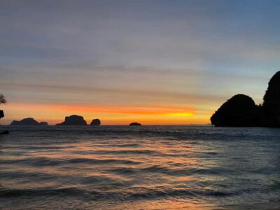 Krabi: Hong Island & Ko Pak Bia Tour with Sunset Dinner - The 7.5-hour flow from pickup to drop-off (and what “relaxed” looks like)