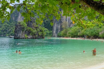 Krabi: Hong Islands Day Tour by Longtail Boat - The longtail boat ride: fun, real, and not for everyone’s comfort level